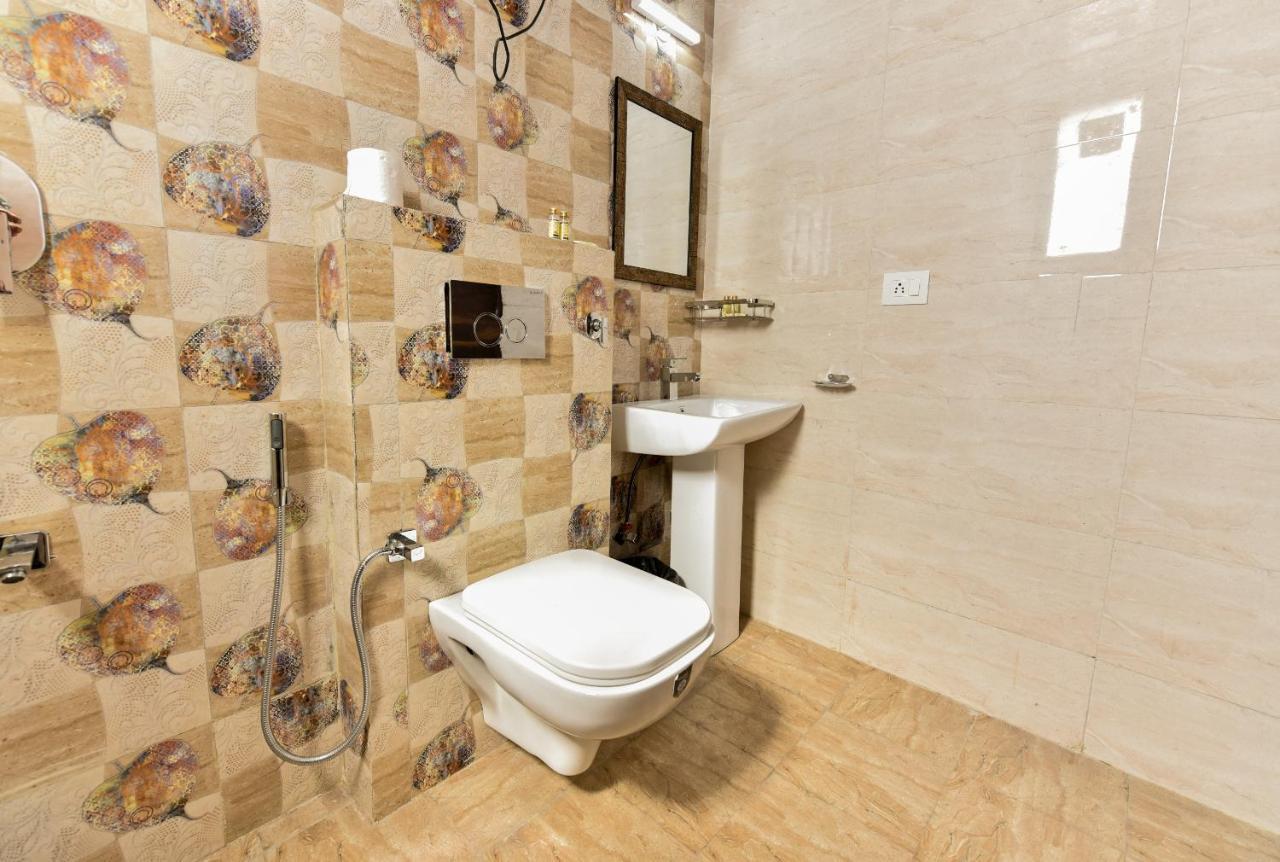 RBM Residency Hotel Gurgaon Exterior foto